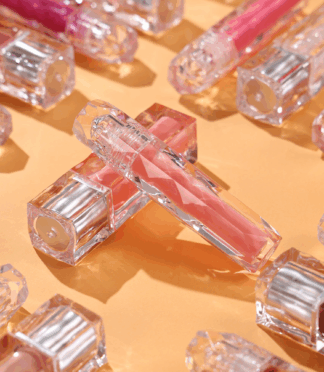 Unique Vegan Lip Gloss - Water-Resilient, Deep Hydration, Transparent Gloss Container, Creamy Texture, High Shine